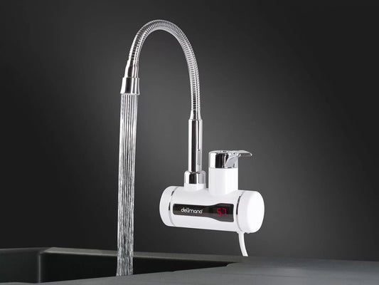 SLAVINA SA GREJAČEM TOPLA VODA U 3 SEKUNDE + LED EKRAN